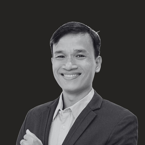 Portrait representing the creative systems expert behind the agent
